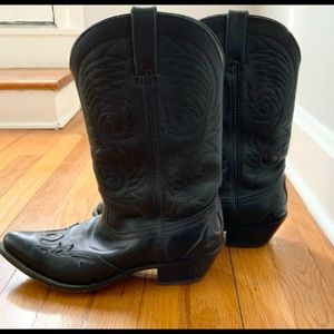Women’s cowboy boots